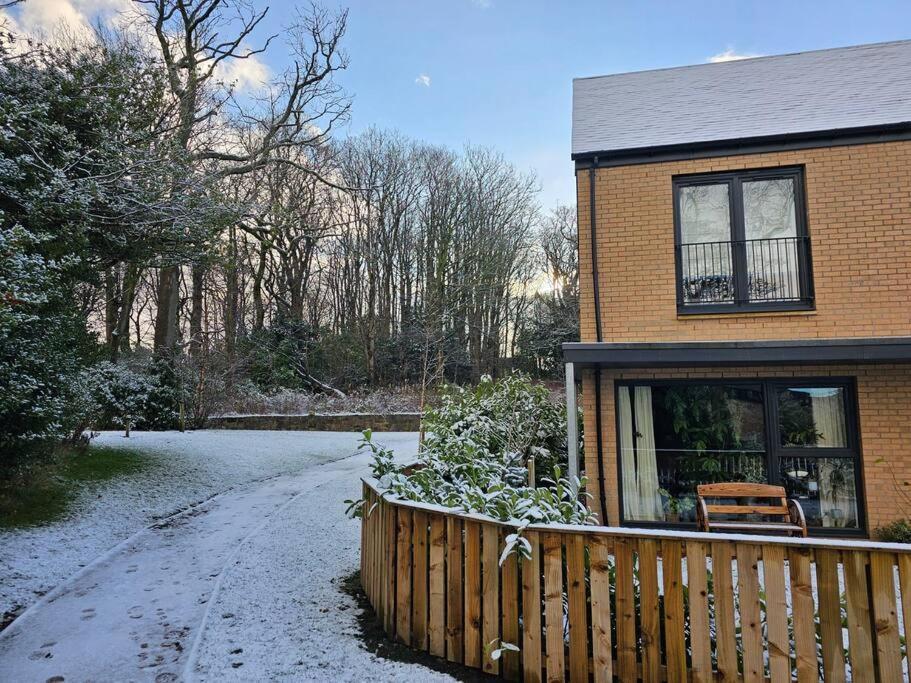 Our House @ Little France Villa EDI Buitenkant foto